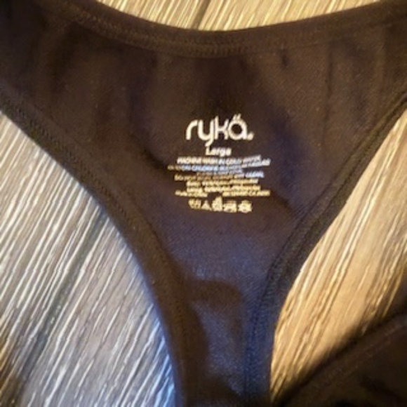 34D bras - Picture 8 of 8